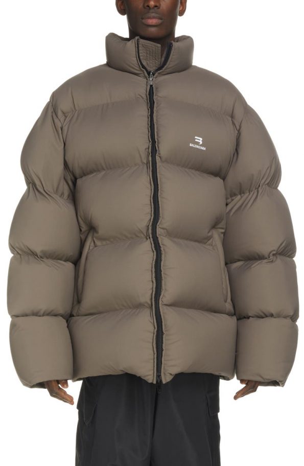 balenciaga-cozy-sporty-b-logo-puffer-coat