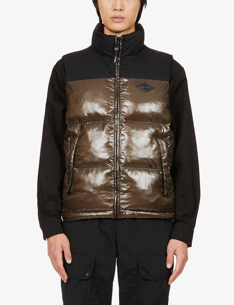 Brand-patch turtleneck shell gilet