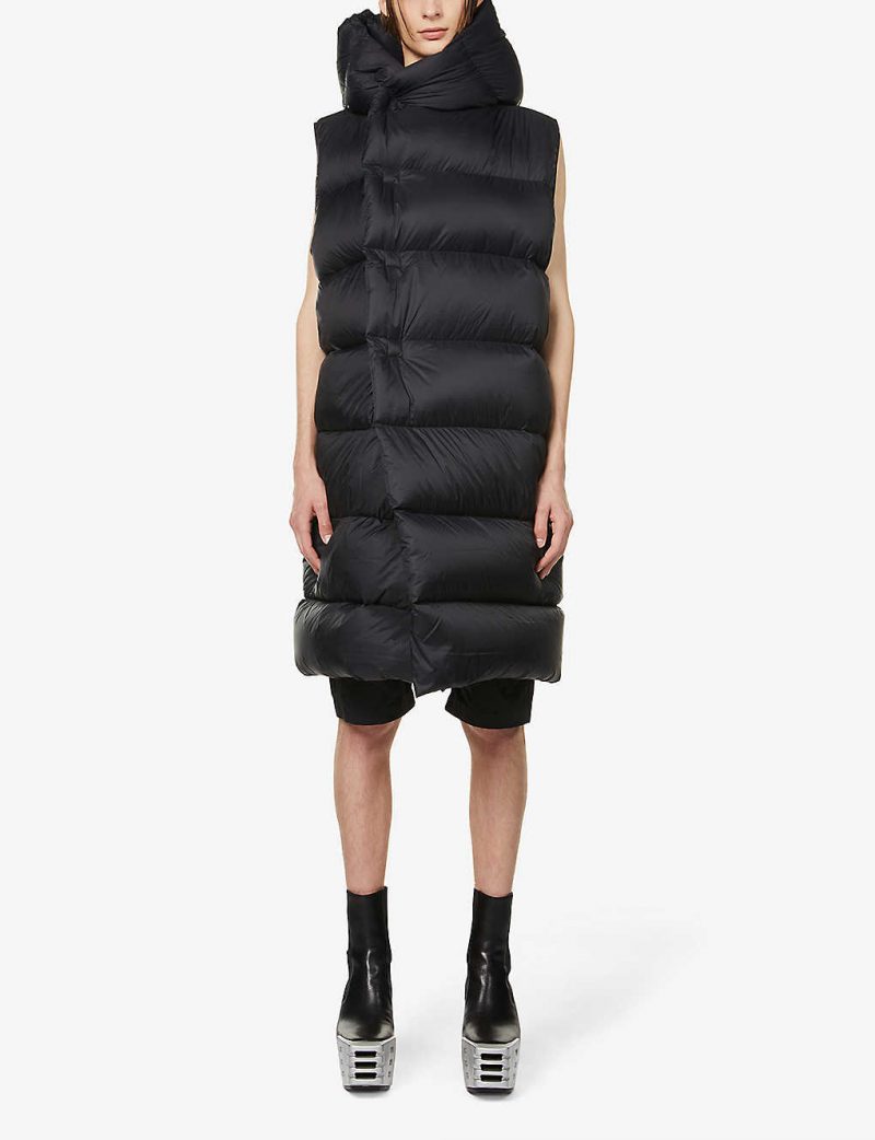 Padded sleeveless shell-down jacket