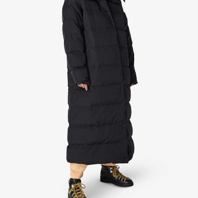 Reversible Duvet hooded recycled shell-down coat