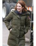 The-Stand-In-Ellie-Kemper-Puffer-Coat.jpg